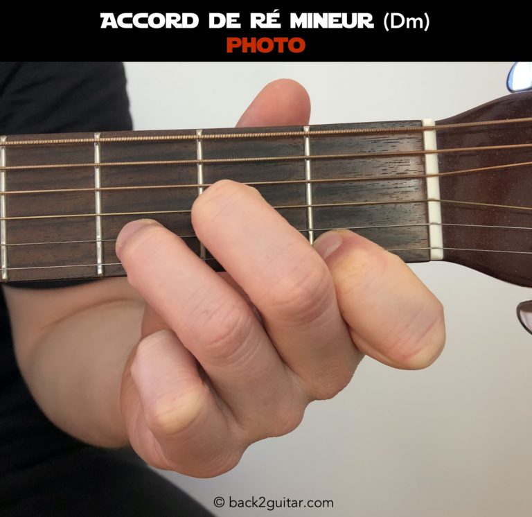 Grille D’Accord Guitare : Le Guide Complet [+10 Grilles Bonus]