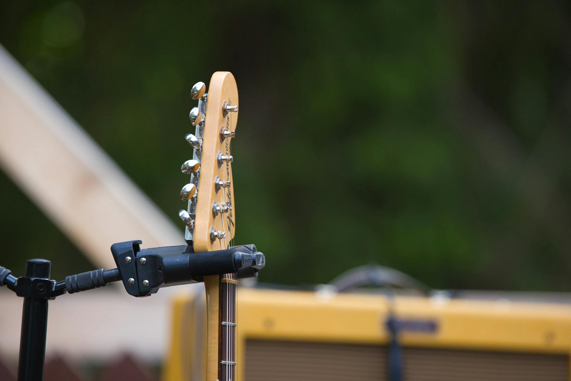 Application accordeur guitare gratuit : panorama des meilleures applis testées — application accordeur guitare sur smartphone